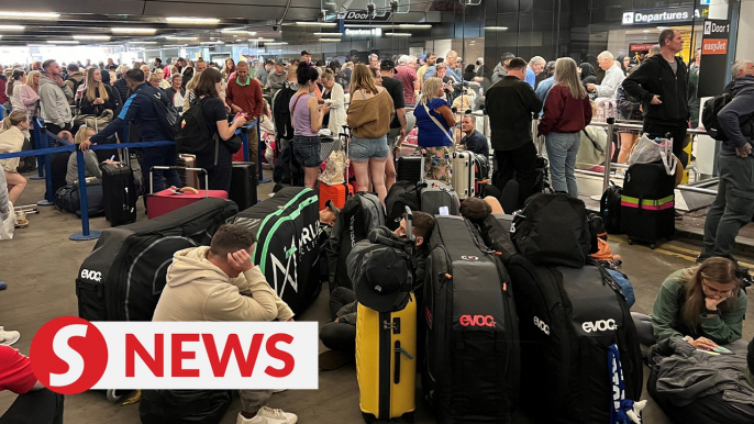 Power cut causes chaos at Manchester Airport, delays and cancellations