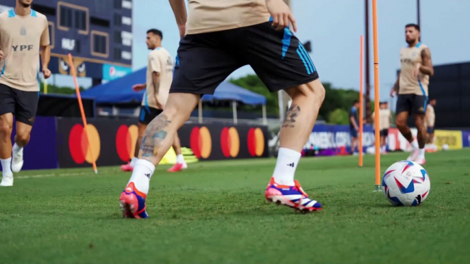 La selección de Argentina se entrenó de cara su tercer partido en la Copa América pensando en Perú