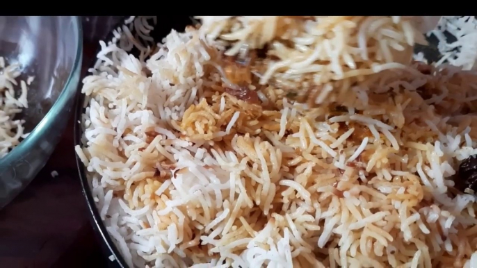 How to Make Chicken Dum Biryani Recipe at Home _ Hyderabadi Chicken Dum Biryani _ Muslim Housewife