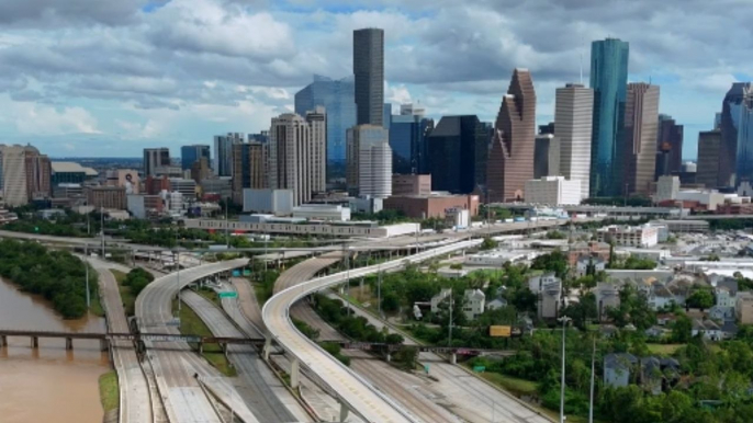 Houston: Unsettling aftermath of Hurricane Beryl reveals intense underpass flooding and abandoned roads