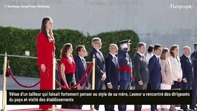 Felipe et Letizia d'Espagne absents, leur fille Leonor lâchée en solo : elle assure comme une cheffe dans un look à tomber !