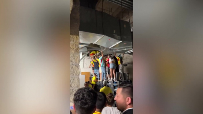 Ticketless fans at Copa America final climb into air vent to get inside Hard Rock Stadium