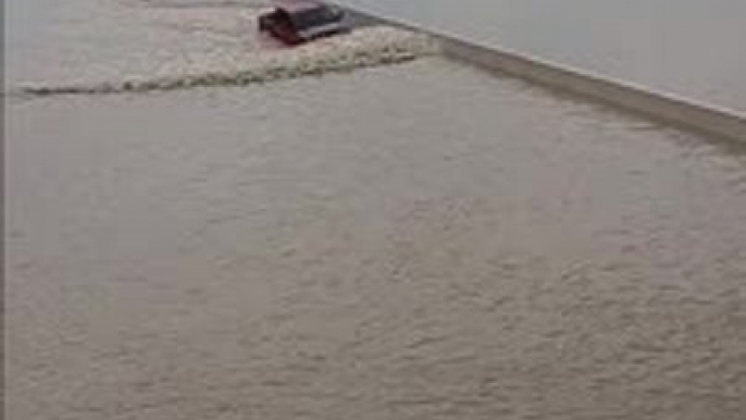 Family is Shocked to Witness Truck Driving Through Flood in Texas, USA