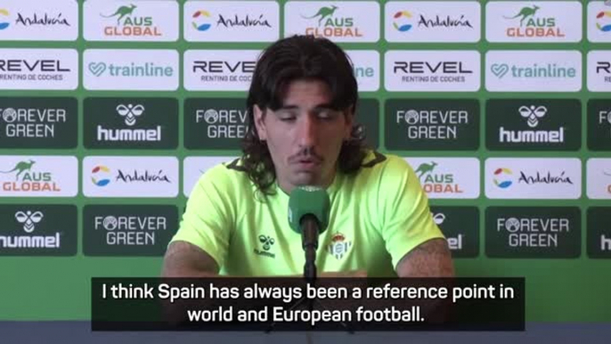 Players moving abroad has helped Spain's success - Bellerin