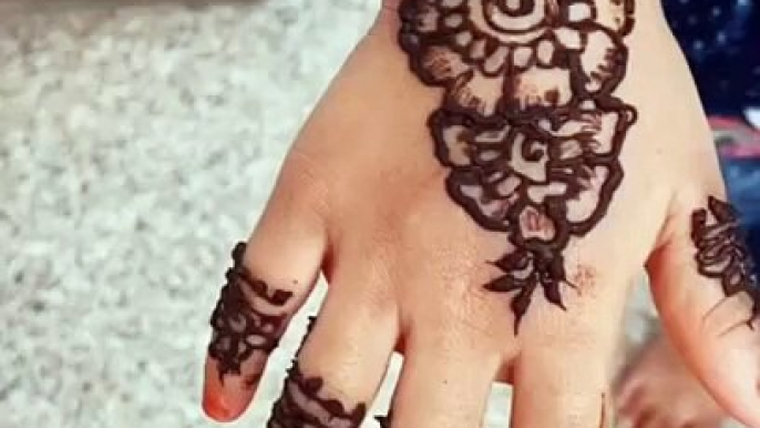 Mehendi designs/Mehandi ka design/henna/Mehndi designs/bridal mehndi designs/dulhan mehndi designs/full hand mehndi design/front hand mehndi design/back hand mehndi design/new easy simple mehndi designs/kids mehndi designs/eid mehndi designs/ramzan mehndi