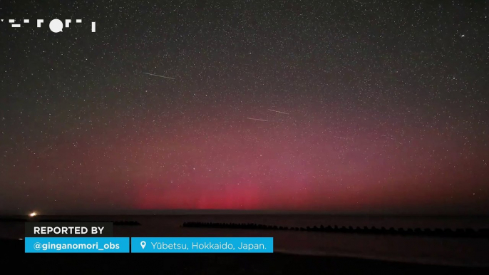 Impressive meteor shower and aurora seen at the same time in Yubetsu, Japan