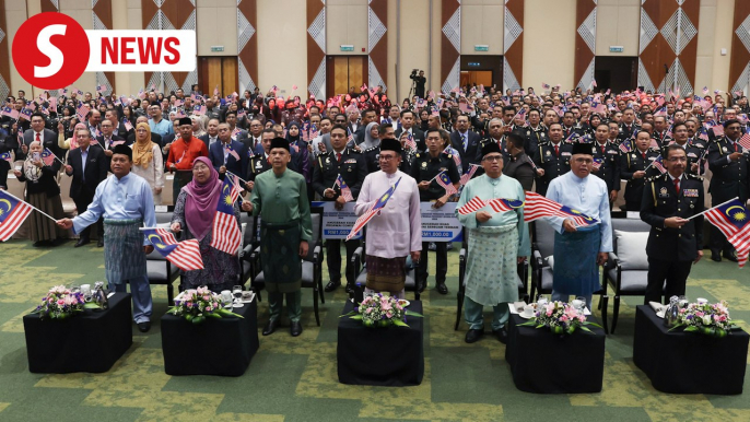 Anwar urges enforcement agencies to coordinate efforts to combat leakages, smuggling