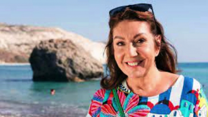 Jane McDonald From Cruise Ship Entertainer to National