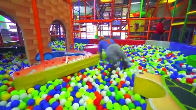 Blippi Learns Colors At The Indoor Play Place! _ Educational Videos for Kids