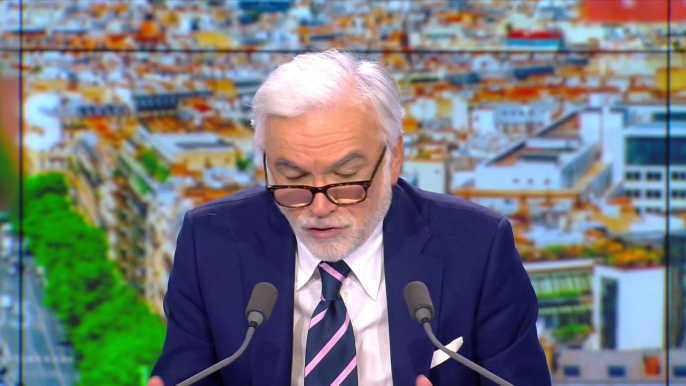 L'édito de Pascal Praud : «Emmanuel Macron/Michel Barnier : même combat ?»