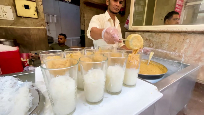 Massive Rabri Faluda Making in Giani’s Faluda in Delhi | Indian Street Food | Delhi Street Food