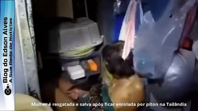 Mulher é resgatada e salva após ficar enrolada por píton na Tailândia