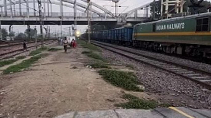 New Delhi Varanasi Vande Bharat Express #indianrailways #trendingreels #trending #reelsinstagram #foryou #locomotive #locopilot #trainlover #railfan railway #railfans_of_instagram #viral #viralvideos #instagram #instagood #instalike #instareels #reels #so