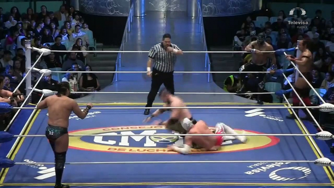 Flip Gordon, Templario, Volador Jr. vs Ángel de Oro, Niebla Roja, Soberano Jr.