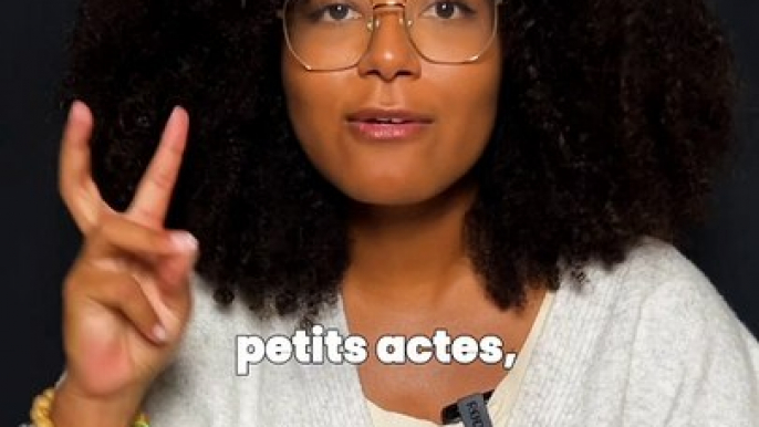 " Tes cheveux, on dirait que t'es un mouton." Océane est professeur d'anglais et créatrice de contenu. Elle entendait souvent que ses cheveux n'étaient pas professionnels. Elle raconte des discriminations qu'elle a subit dans le monde du travail.