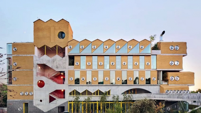 Así es el Colegio Reggio de Madrid que acapara premios por su arquitectura que firma Andrés Jaque.