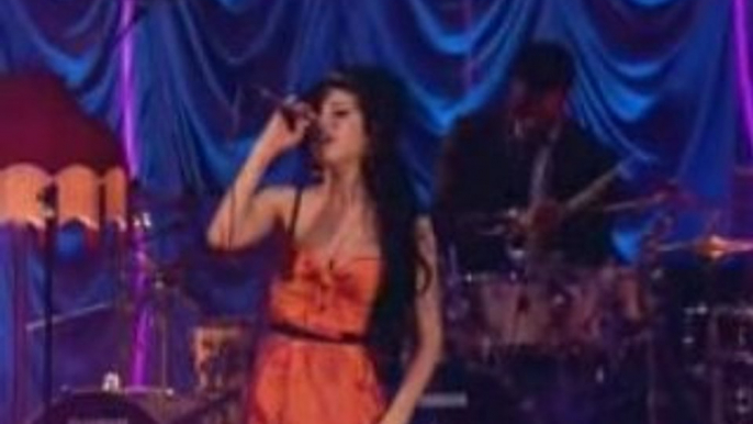 Amy Winehouse - Just Friends (Live Bbc 1 Sessions 2007)