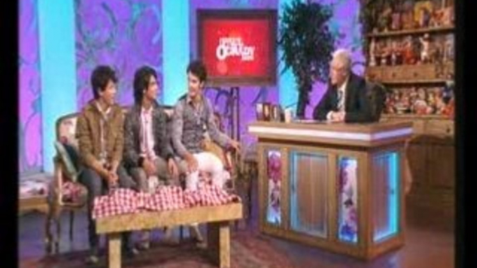 Jonas Brothers - Paul O'Grady Show [part 1 of 5]