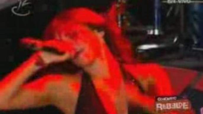 RBD Concierto Rebelde Y NO PUEDO OLVIDARTE