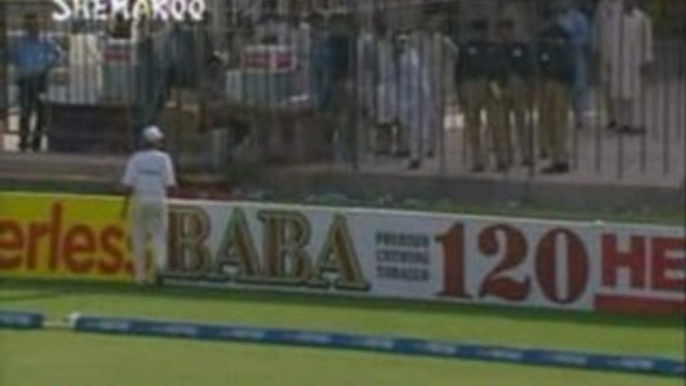 Virender Sehwag`s 309 VS PAK in Multan